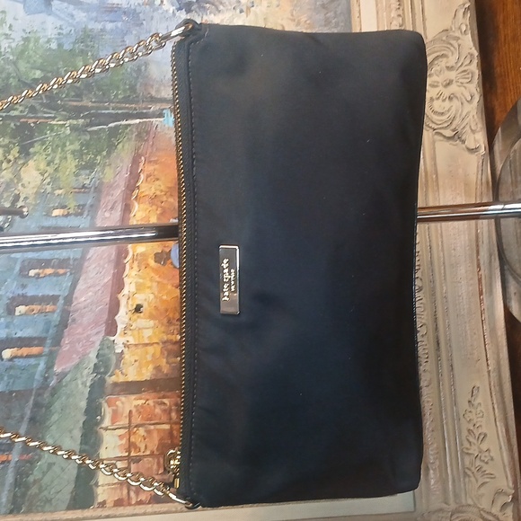 Like New! Kate Spade Black Shoulder Bag with Gold Chain - Picture 3 of 6